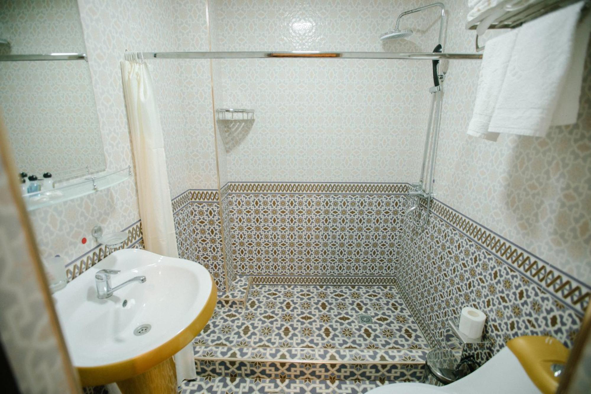 Dendi Plaza Hotel Bukhara Exterior photo